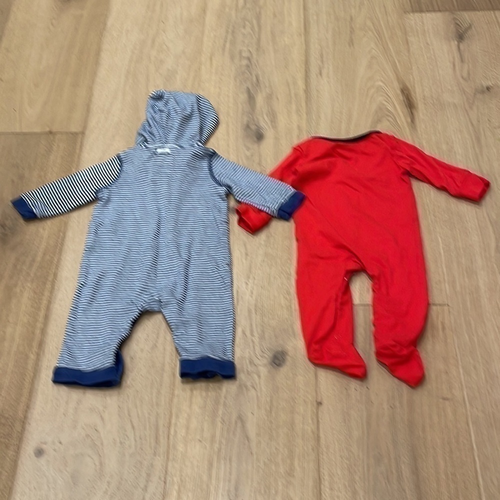 2  3-6 Month Onesies babyGap & Puma Long Sleeve Snap at Legs - Picture 4 of 6